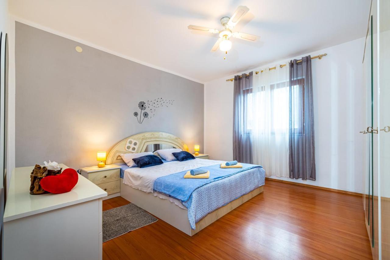 Apartment Thalia ซาดาร์ ภายนอก รูปภาพ